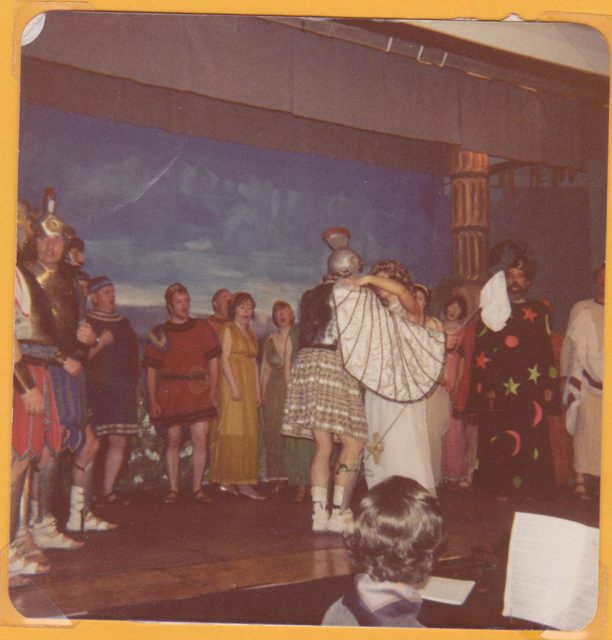 Miscellaneous photographs — la belle helene 001.jpg